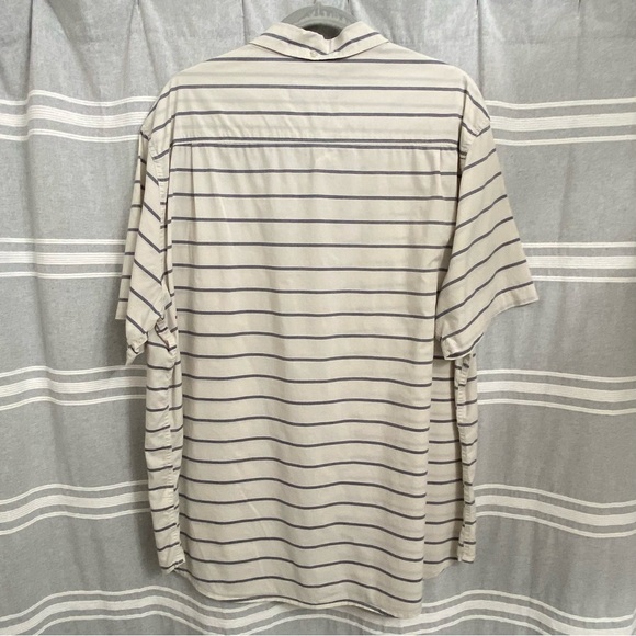 NIKE / Men’s Cream & Blue Striped Short Sleeve Button Down Shirt Size XXL - Picture 2 of 9